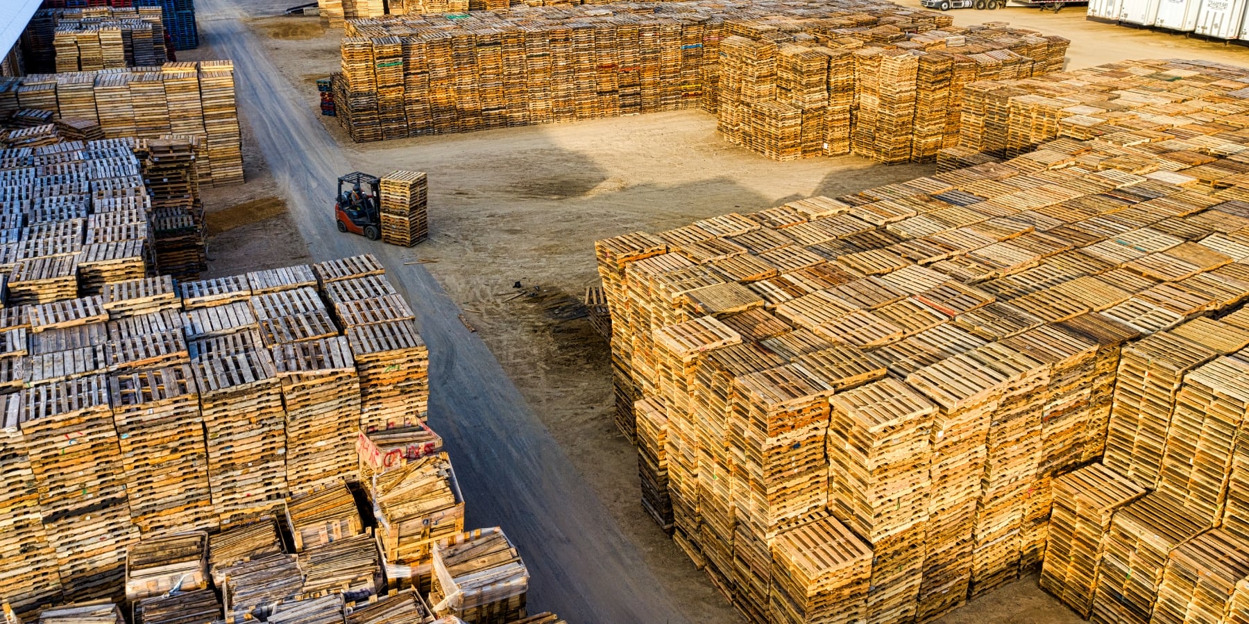 Taraklı Palet Taraklı EPAL Palet arka plan görseli